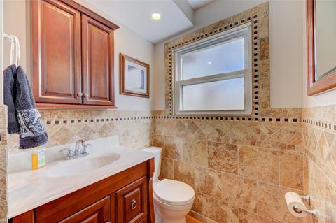610 Showplace Ct, Ballwin, MO 63021 photo 10