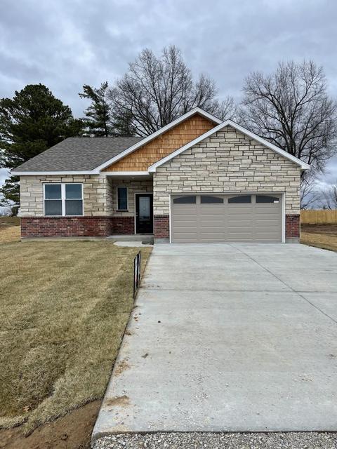 100 Stonegate Ave, Linn, MO 65051 photo 1