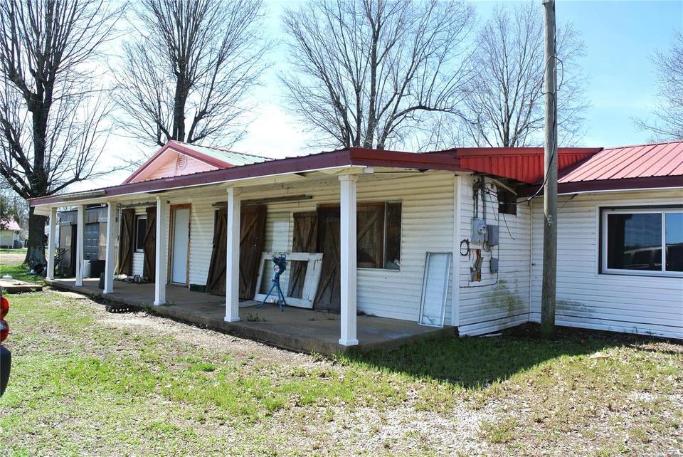 2347 Hwy 142, Poplar Bluff, MO 63901 21 Photos MLS 22019913 Movoto