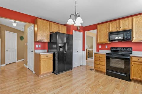 109 Chantry, O'fallon, MO 63366 photo 16