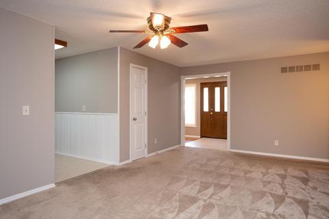 496 Baywillow Dr, Ballwin, MO 63011 photo 7