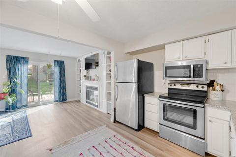228 Carmel Woods Dr, Ellisville, MO 63021 photo 6