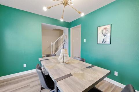 228 Carmel Woods Dr, Ellisville, MO 63021 photo 5