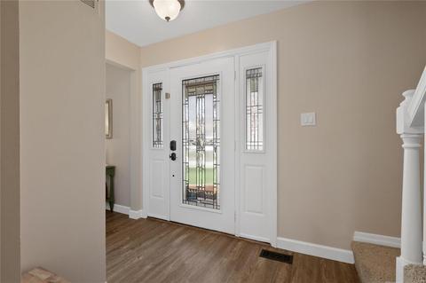 8 Statesman Dr, O'fallon, MO 63368 photo 3