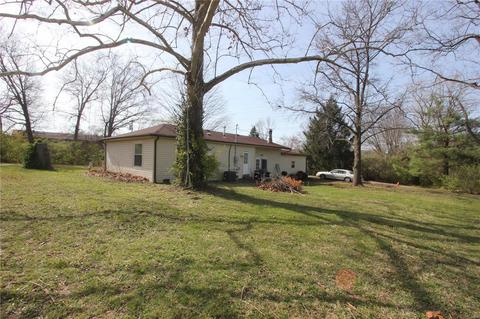 8965 Pardee Rd, Saint Louis, MO 63123 photo 16