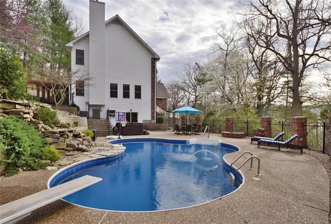 810 New Ballwin Rd, Ballwin, MO 63021 photo 19