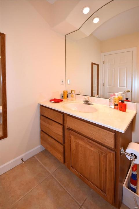 810 New Ballwin Rd, Ballwin, MO 63021 photo 68