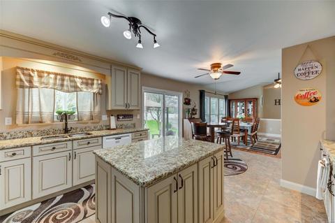 12 Royallbend Ct, O'fallon, MO 63368 photo 6