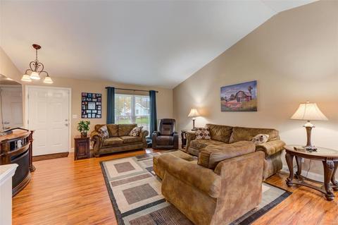 12 Royallbend Ct, O'fallon, MO 63368 photo 3