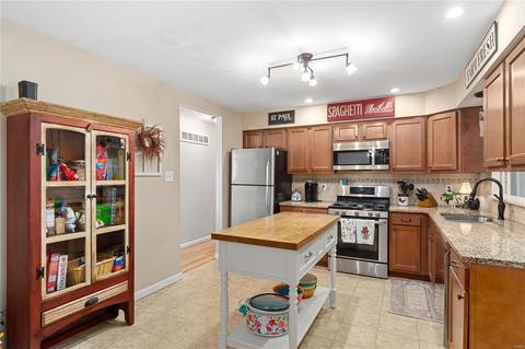 205 Bermuda Dr, O'fallon, MO 63366 photo 9