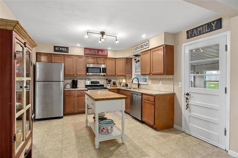 205 Bermuda Dr, O'fallon, MO 63366 photo 7