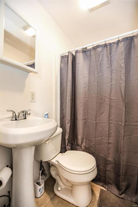 640 Allen Ave, Saint Louis, MO 63125 photo 13