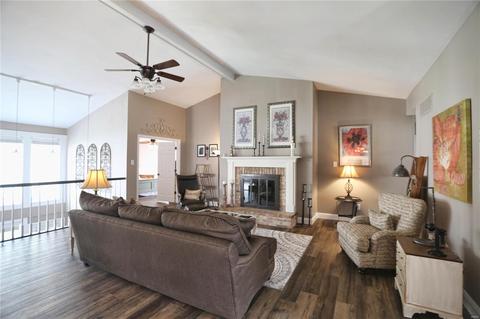 604 Mcbride Pointe Dr, Wildwood, MO 63011 photo 4