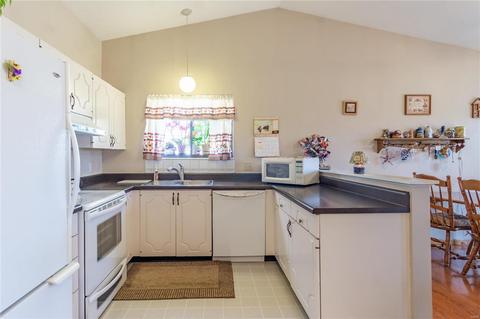 529 Red Bridge Ct, Ballwin, MO 63021 photo 11