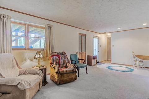 529 Red Bridge Ct, Ballwin, MO 63021 photo 18