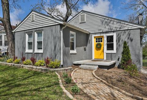 11 E Allison Ave, Saint Louis, MO 63119 photo 1