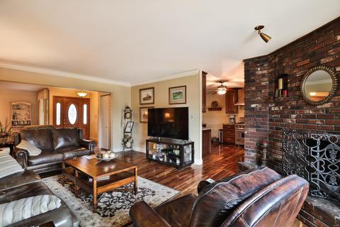 902 Milldale Dr, Ballwin, MO 63011 photo 5