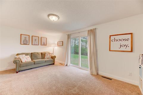 327 Baxter, Ballwin, MO 63011 photo 5