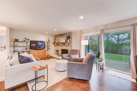 327 Baxter, Ballwin, MO 63011 photo 2