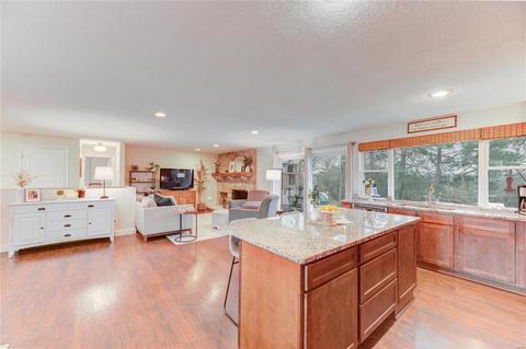 327 Baxter, Ballwin, MO 63011 photo 10