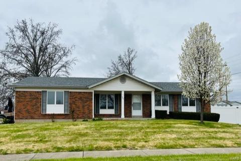 907 Redbud Ln, O'fallon, MO 63366 photo 1