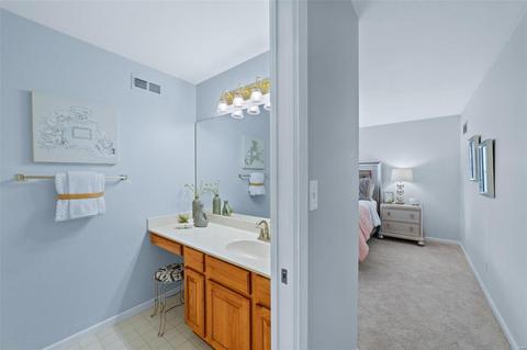 606 Castle Ridge Dr, Ballwin, MO 63021 photo 29
