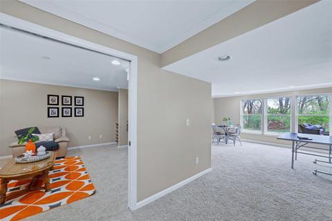 606 Castle Ridge Dr, Ballwin, MO 63021 photo 39