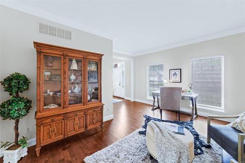 606 Castle Ridge Dr, Ballwin, MO 63021 photo 5