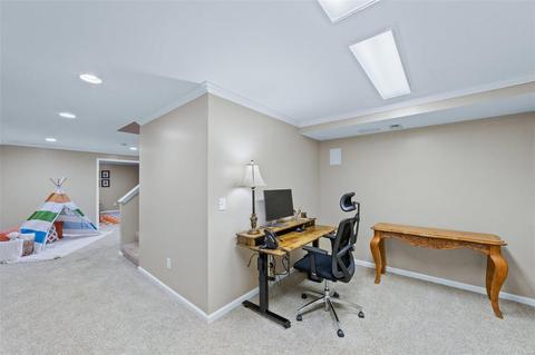 606 Castle Ridge Dr, Ballwin, MO 63021 photo 38