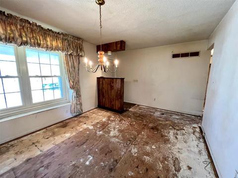 568 Larksmore Ct, Manchester, MO 63021 photo 3