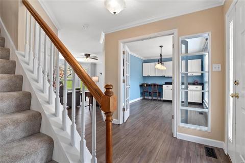 423 Stryker Ct, Ballwin, MO 63021 photo 5