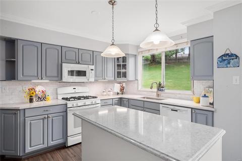 423 Stryker Ct, Ballwin, MO 63021 photo 15