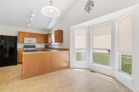 101 Chantry Dr, O'fallon, MO 63366 photo 8