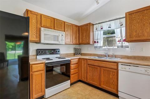 101 Chantry Dr, O'fallon, MO 63366 photo 12