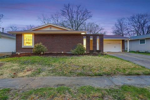 259 Cedar Village Ct, Ballwin, MO 63021 photo 1