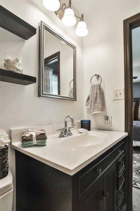 369 Napoli, Ballwin, MO 63021 photo 45