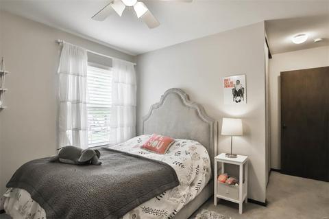 369 Napoli, Ballwin, MO 63021 photo 37