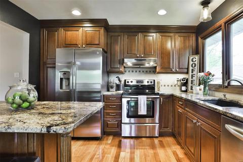 369 Napoli, Ballwin, MO 63021 photo 21