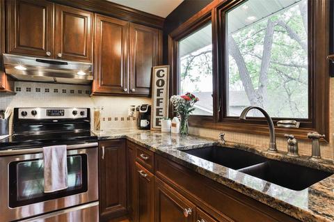 369 Napoli, Ballwin, MO 63021 photo 19