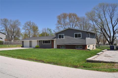 16 N Meadow Dr, O'fallon, MO 63366 photo 2