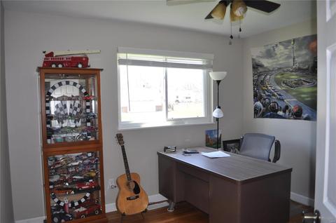 16 N Meadow Dr, O'fallon, MO 63366 photo 9