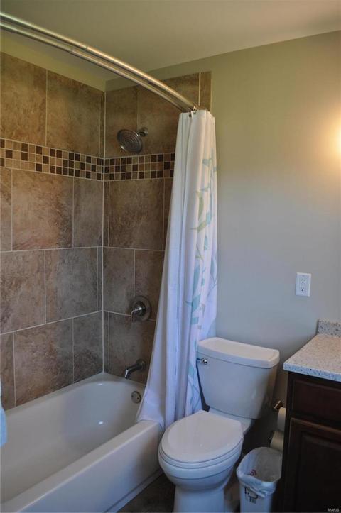 16 N Meadow Dr, O'fallon, MO 63366 photo 12