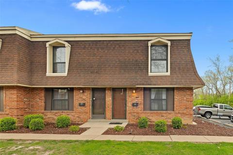 4228 Eiffel Dr, Saint Louis, MO 63125 photo 1