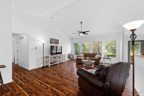7 Wales Ct, O'fallon, MO 63366 photo 2