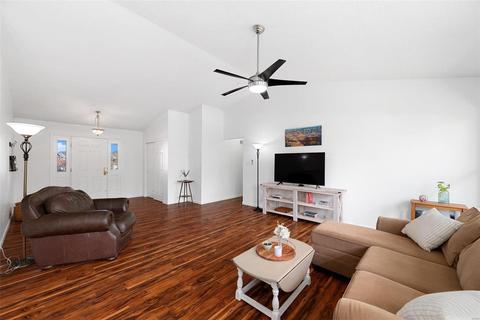 7 Wales Ct, O'fallon, MO 63366 photo 4