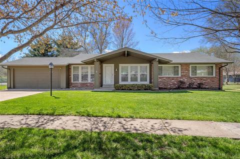 2 Wayfarer Ct, Manchester, MO 63021 photo 1