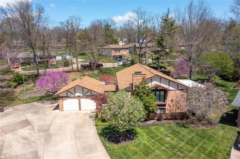 466 Cortequay Ct, Manchester, MO 63021 photo 1