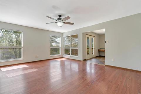 512 Rockwood Parc Ct, Eureka, MO 63025 photo 8