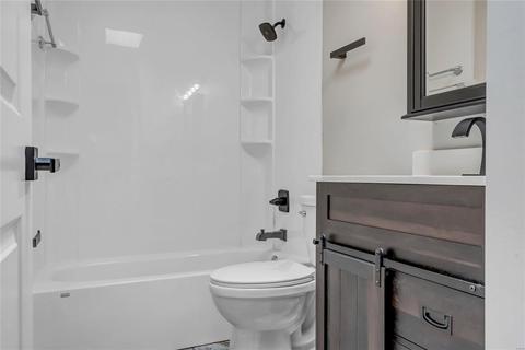 562 Windsor Mill Dr, Ballwin, MO 63011 photo 24