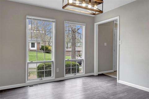 562 Windsor Mill Dr, Ballwin, MO 63011 photo 5